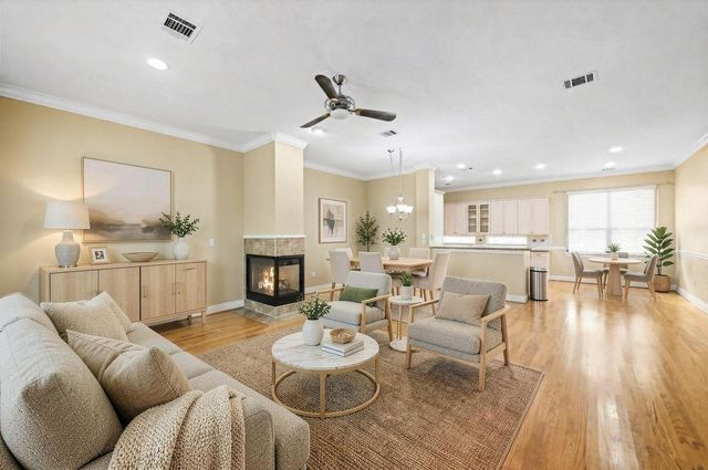 2604 Chenevert, Houston, TX, 77004