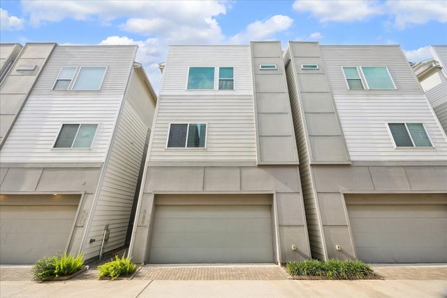  323 Eado Park Cir, Houston, TX 77020