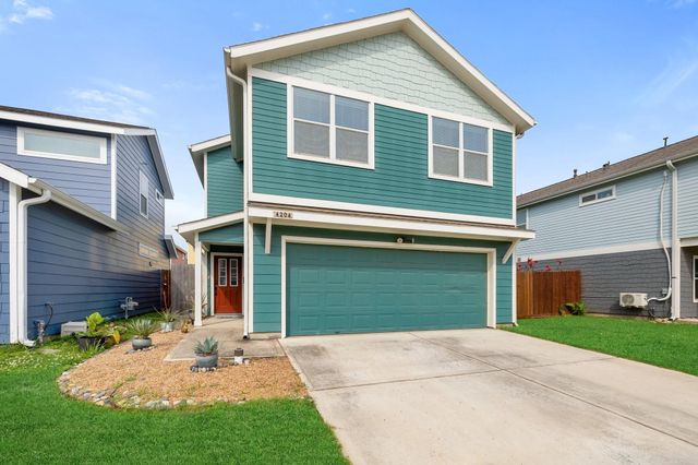  4206 Darter St, Houston, TX 77009
