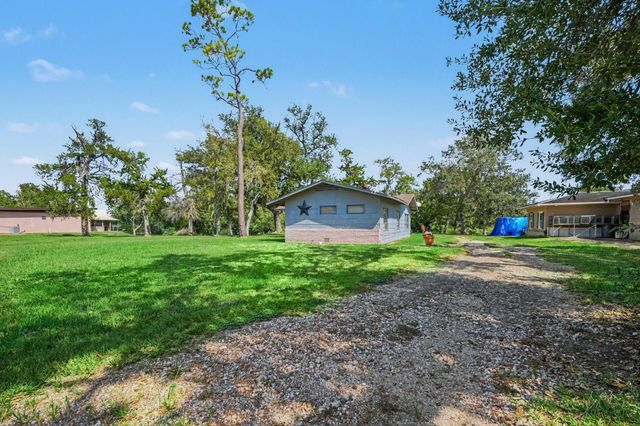 3315 Saint Anne, Liverpool, TX, 77577