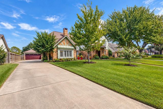 807 Longview, Sugar Land TX 77478