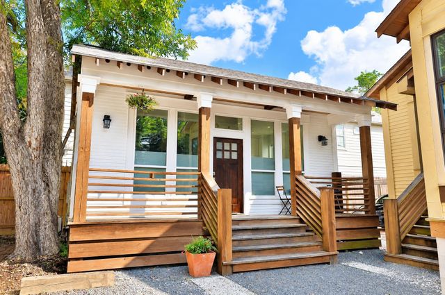 815 23rd, Houston TX 77009