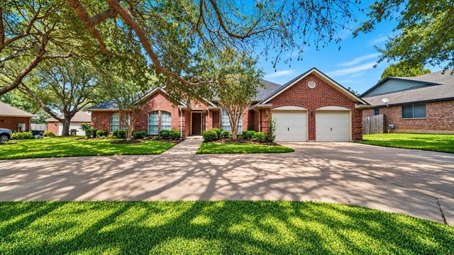 2505 Mustang, Brenham, TX, 77833
