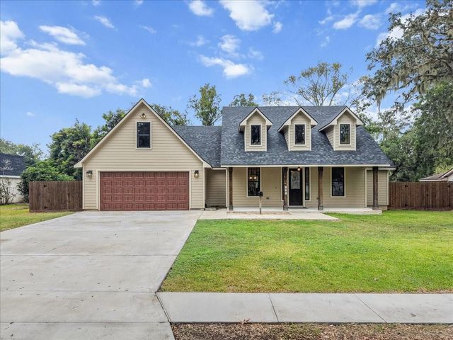 103 Begonia, Lake Jackson TX 77566