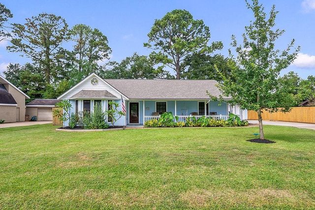3838 Hansen, Dickinson, TX, 77539