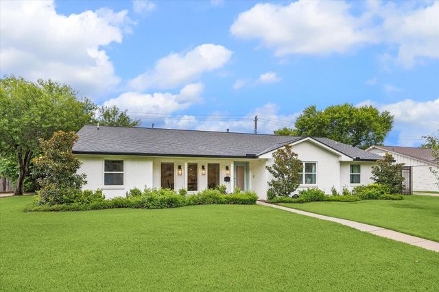  2503 Stoney Brook Dr, Houston, TX 77063