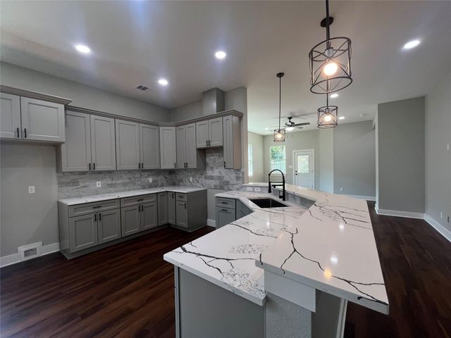 28811 Champion Oaks Dr, Magnolia, TX, 77354