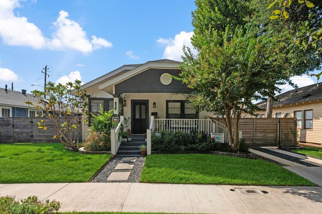 1006 Temple, Houston TX 77009