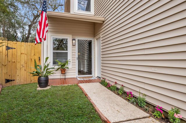 1810 Red Cedar, The Woodlands, TX, 77380