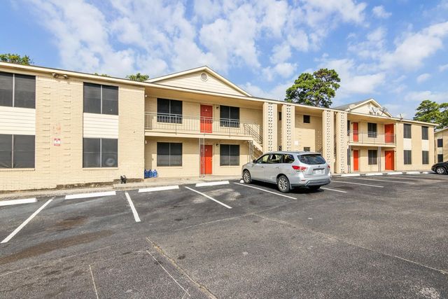 3631 Macgregor, Houston, TX, 77004